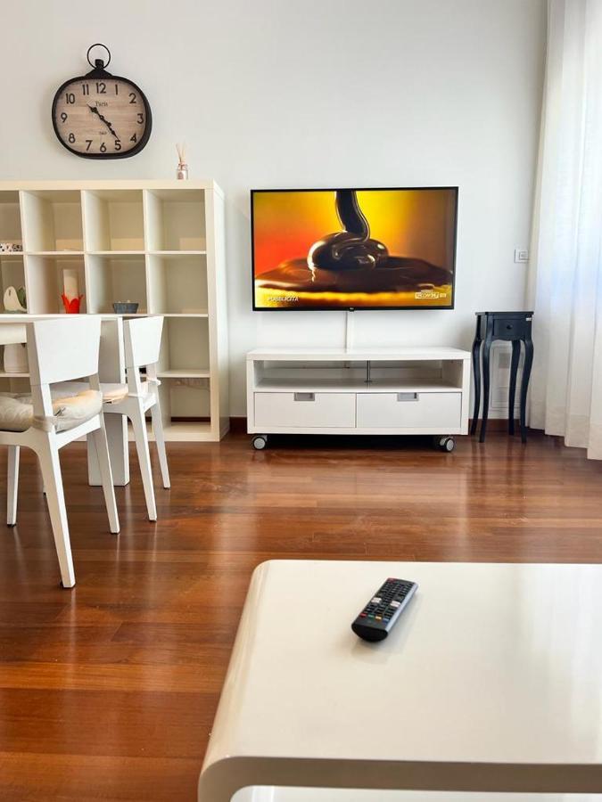 Piazza Italia Luxury Apartment Chianciano Terme Exterior foto